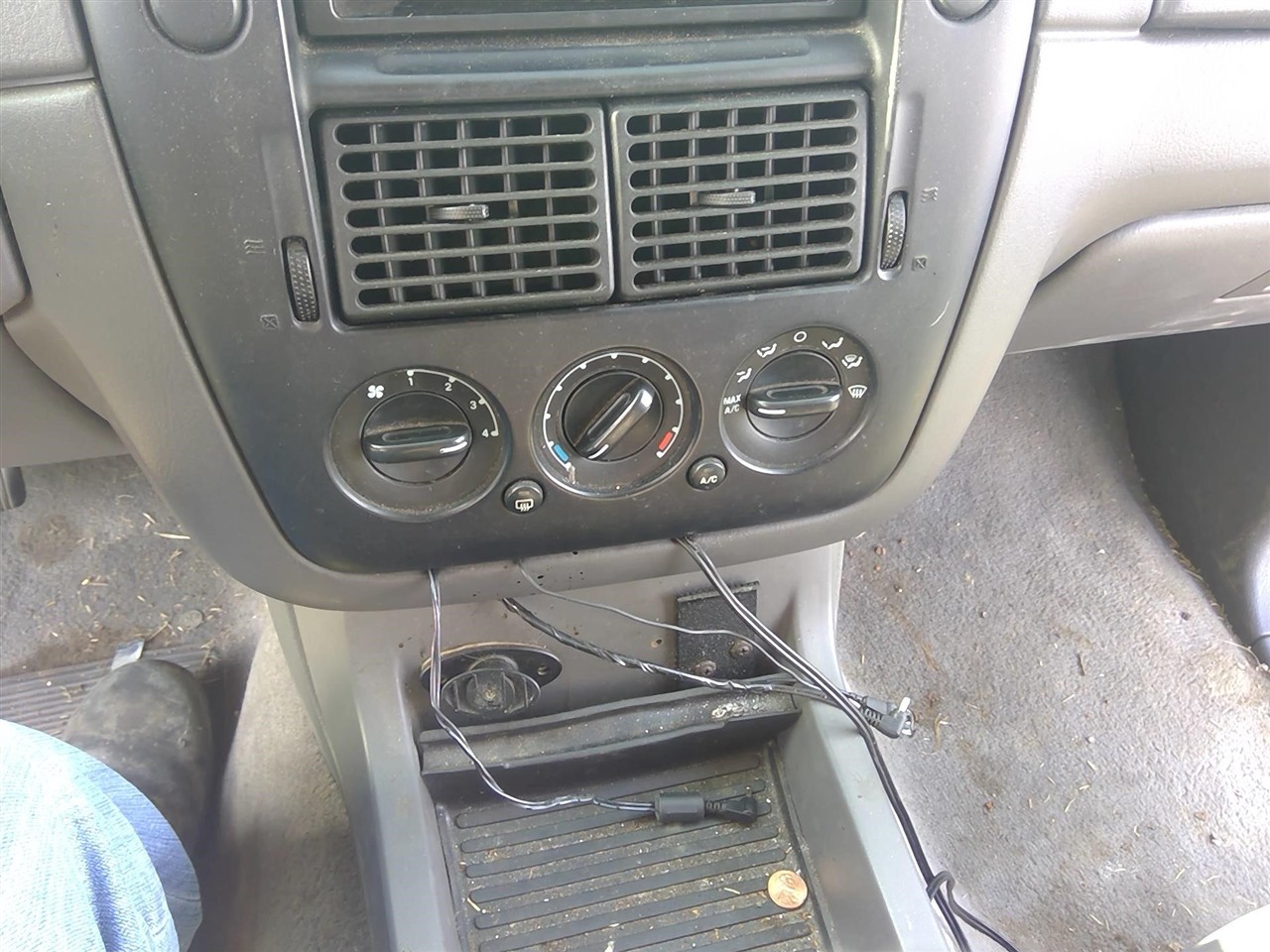 https://f005.backblazeb2.com/file/img-partshotlines-com/Inventory/EX366/Vehicle/11798_01.jpg