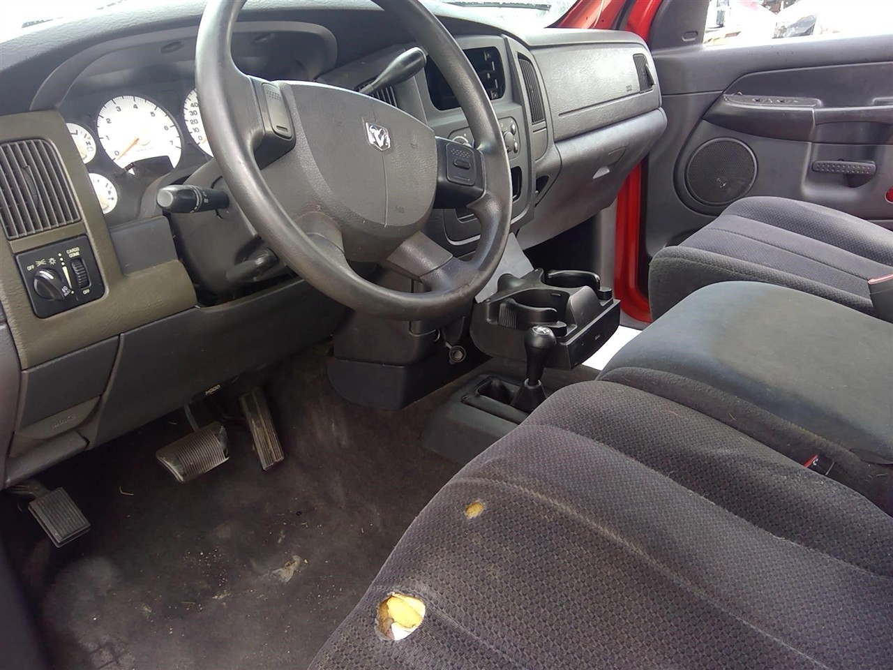 https://f005.backblazeb2.com/file/img-partshotlines-com/Inventory/EX366/Vehicle/11819_03.jpg