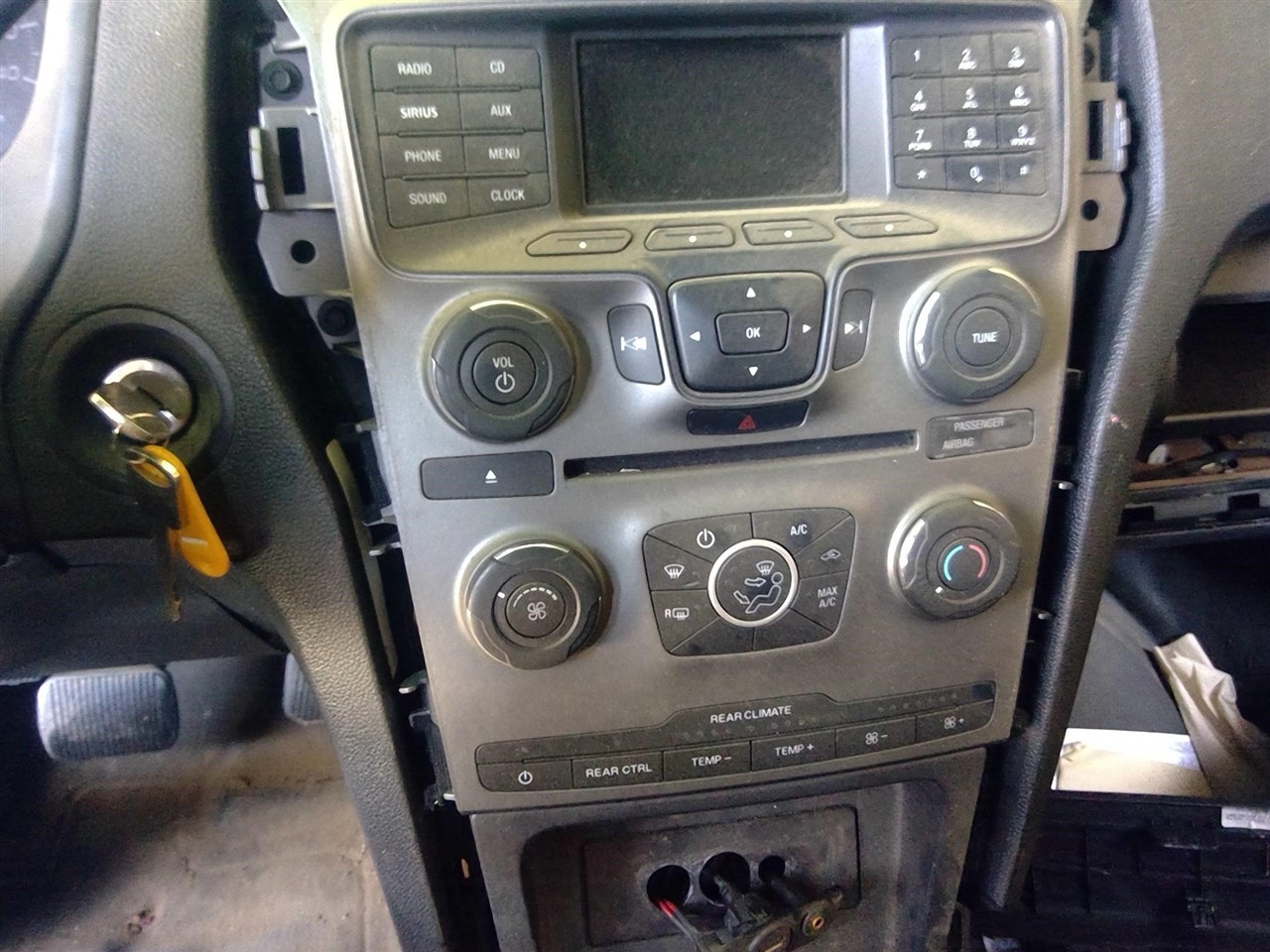 https://f005.backblazeb2.com/file/img-partshotlines-com/Inventory/EX366/Vehicle/11827_01.jpg