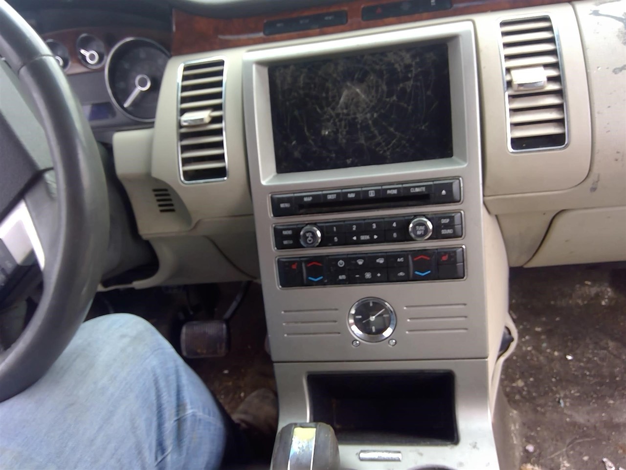 https://f005.backblazeb2.com/file/img-partshotlines-com/Inventory/EX366/Vehicle/11858_01.jpg