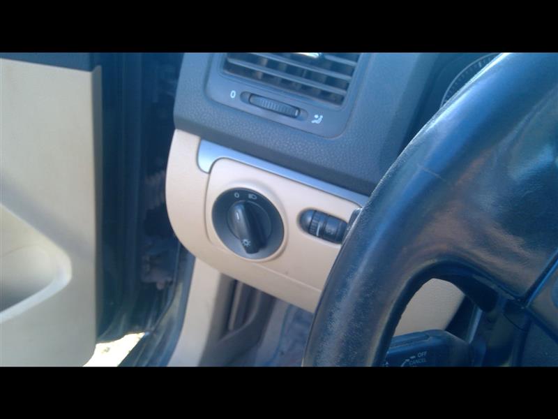 https://f005.backblazeb2.com/file/img-partshotlines-com/Inventory/EX366/Vehicle/6744_07.jpg