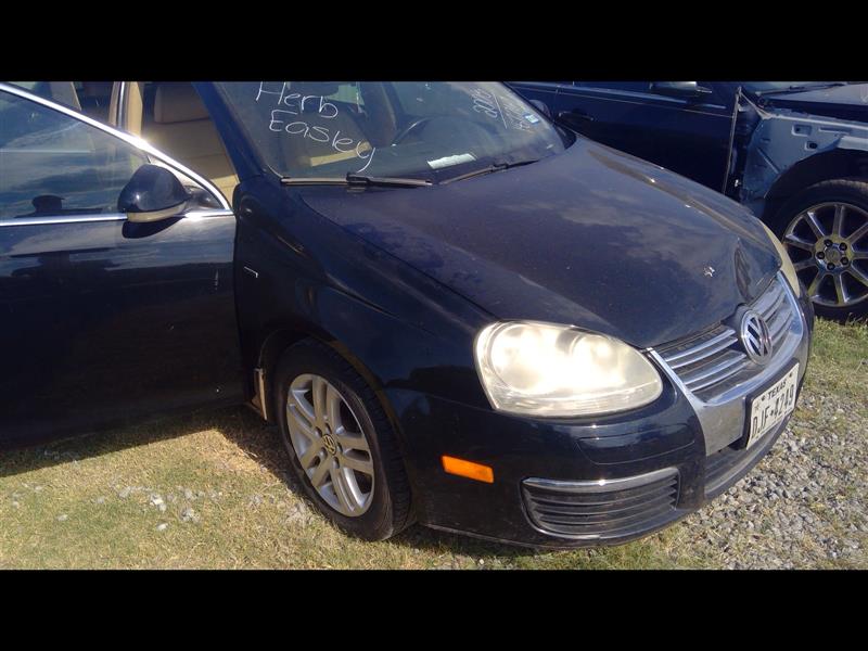 https://f005.backblazeb2.com/file/img-partshotlines-com/Inventory/EX366/Vehicle/6744_12.jpg
