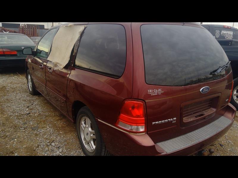 https://f005.backblazeb2.com/file/img-partshotlines-com/Inventory/EX366/Vehicle/8302_08.jpg