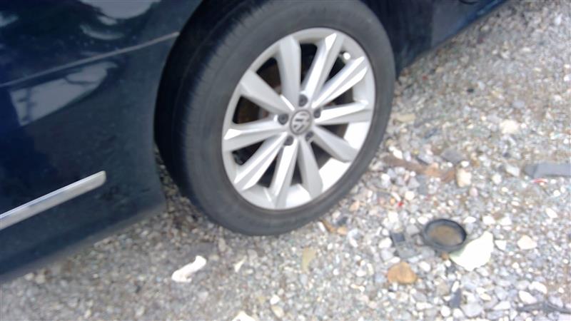 https://f005.backblazeb2.com/file/img-partshotlines-com/Inventory/EX366/Vehicle/9193_11.jpg