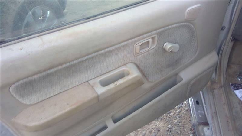 https://f005.backblazeb2.com/file/img-partshotlines-com/Inventory/EX366/Vehicle/9599_03.jpg