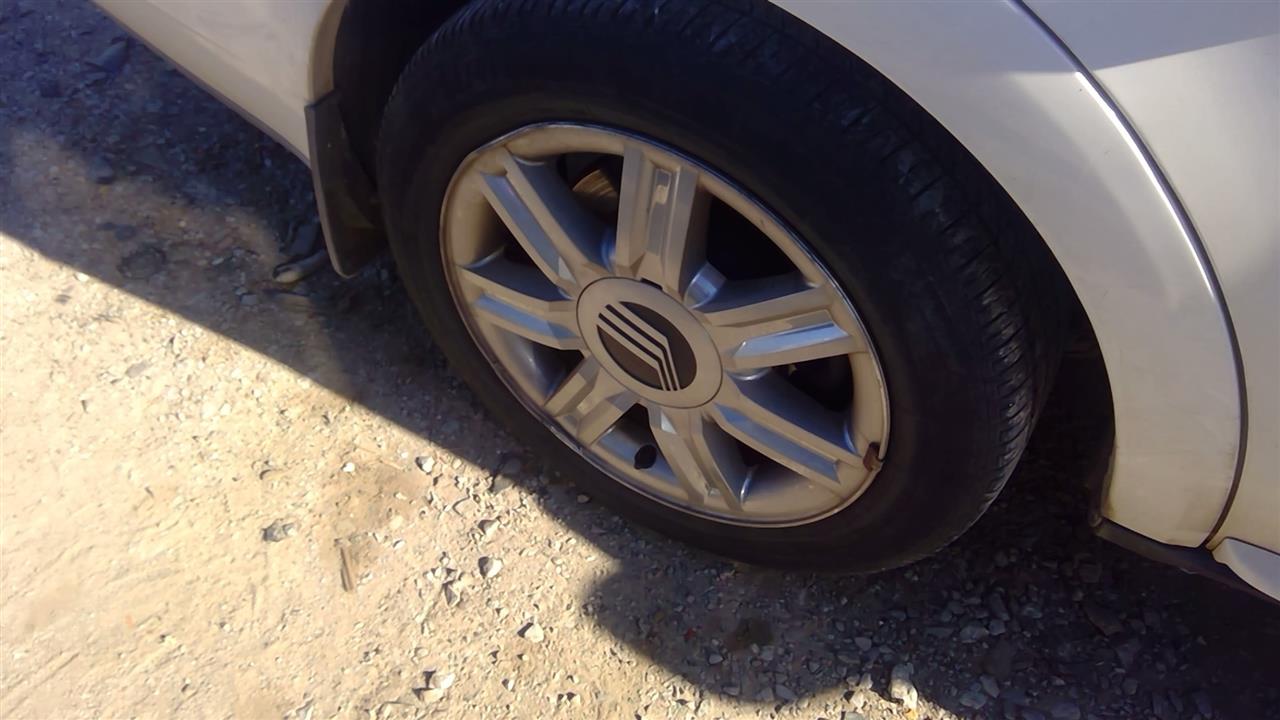 https://f005.backblazeb2.com/file/img-partshotlines-com/Inventory/EX366/Vehicle/9920_09.jpg