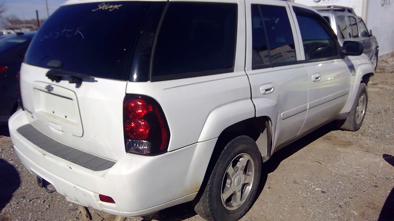 https://f005.backblazeb2.com/file/img-partshotlines-com/Inventory/EX366/Vehicle/9996_10.jpg