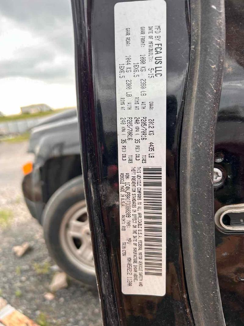 https://f005.backblazeb2.com/file/img-partshotlines-com/Inventory/EX37/2025/10705D/8DBC5D1288BB46A2B5696CF2522B3665010.jpg