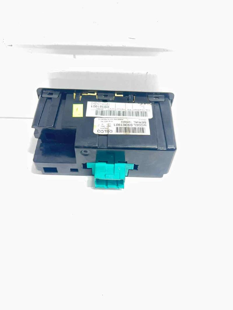 https://f005.backblazeb2.com/file/img-partshotlines-com/Inventory/EX37/2025/10878D/EBCEA584601441E1801F6B56E2A28E44009.jpg