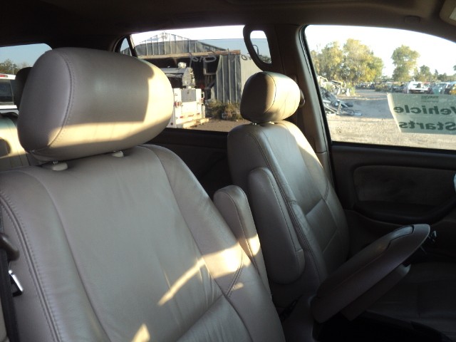 https://f005.backblazeb2.com/file/img-partshotlines-com/Inventory/EX379/Vehicle/11637_11.jpg