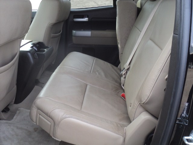 https://f005.backblazeb2.com/file/img-partshotlines-com/Inventory/EX379/Vehicle/12443_12.jpg