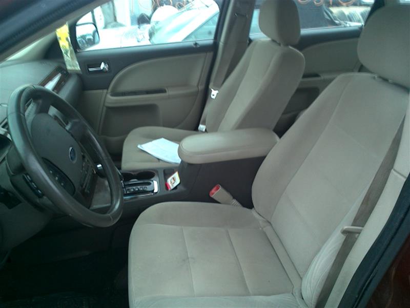 https://f005.backblazeb2.com/file/img-partshotlines-com/Inventory/EX379/Vehicle/18778_04.jpg