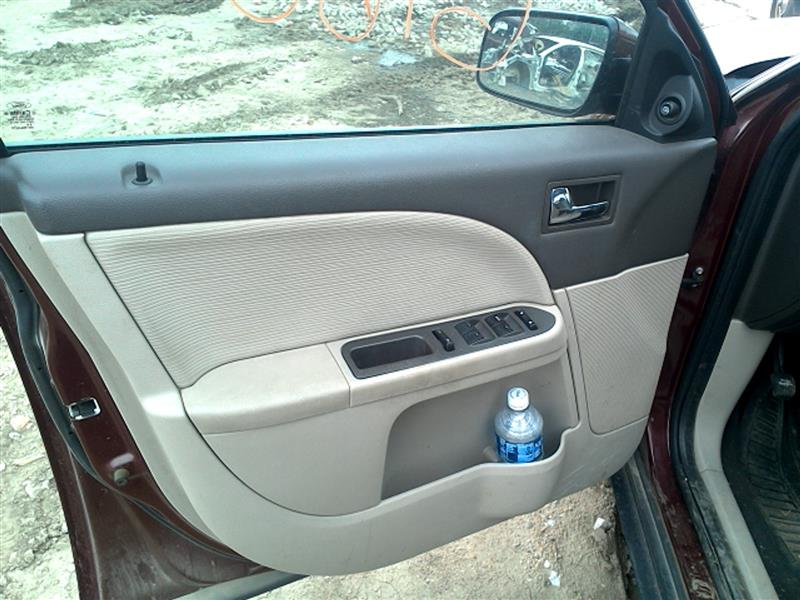 https://f005.backblazeb2.com/file/img-partshotlines-com/Inventory/EX379/Vehicle/18778_11.jpg