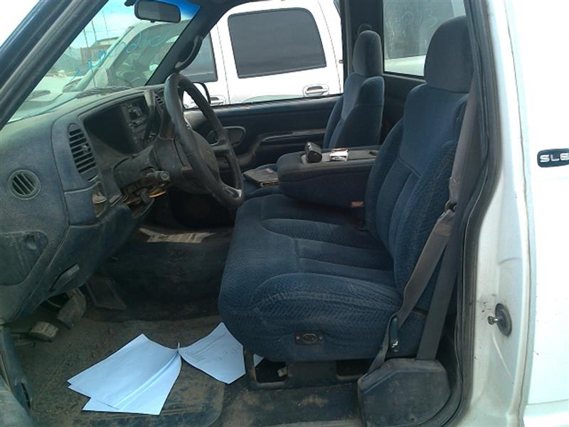 https://f005.backblazeb2.com/file/img-partshotlines-com/Inventory/EX379/Vehicle/18800_10.jpg