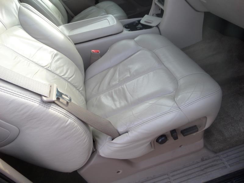 https://f005.backblazeb2.com/file/img-partshotlines-com/Inventory/EX379/Vehicle/21190_10.jpg