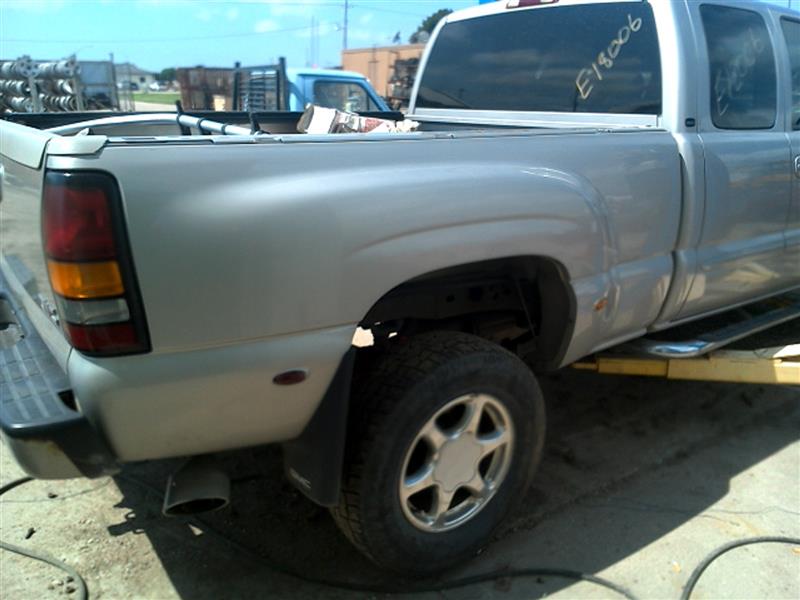 https://f005.backblazeb2.com/file/img-partshotlines-com/Inventory/EX379/Vehicle/21889_01.jpg