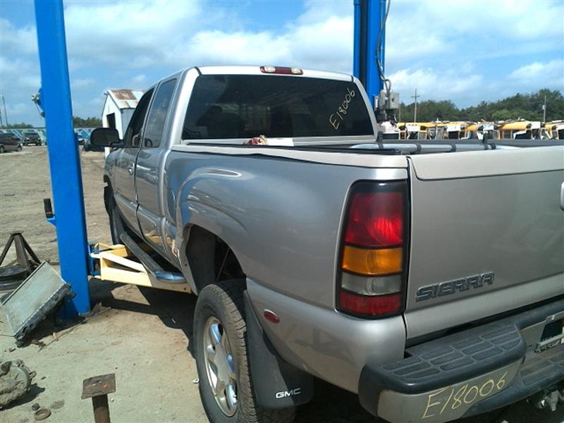 https://f005.backblazeb2.com/file/img-partshotlines-com/Inventory/EX379/Vehicle/21889_06.jpg