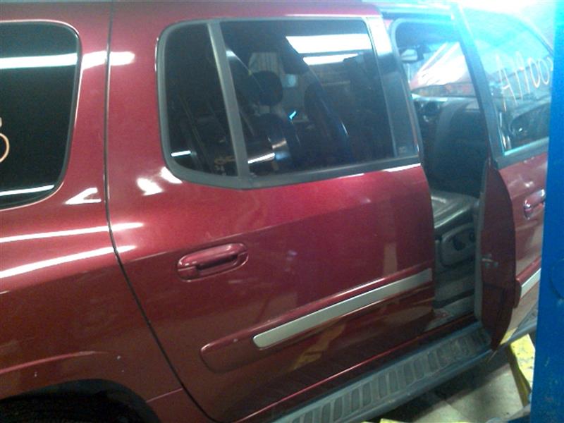 https://f005.backblazeb2.com/file/img-partshotlines-com/Inventory/EX379/Vehicle/22754_09.jpg