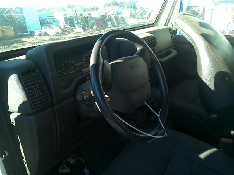 https://f005.backblazeb2.com/file/img-partshotlines-com/Inventory/EX379/Vehicle/22847_11.jpg