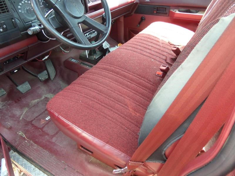 https://f005.backblazeb2.com/file/img-partshotlines-com/Inventory/EX379/Vehicle/23751_12.jpg