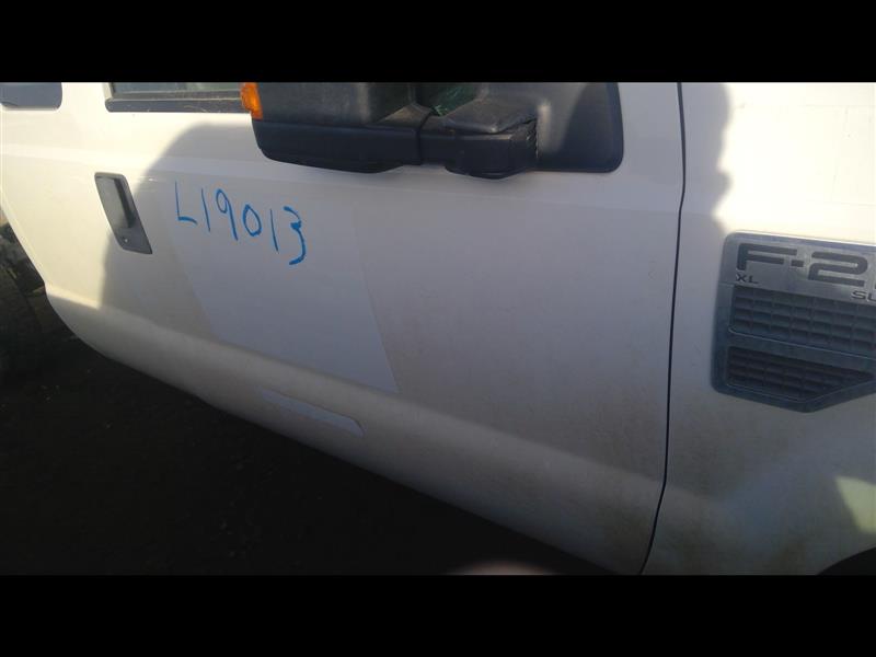 https://f005.backblazeb2.com/file/img-partshotlines-com/Inventory/EX379/Vehicle/24317_07.jpg