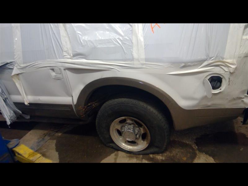 https://f005.backblazeb2.com/file/img-partshotlines-com/Inventory/EX379/Vehicle/24411_11.jpg