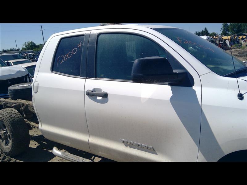 https://f005.backblazeb2.com/file/img-partshotlines-com/Inventory/EX379/Vehicle/25194_03.jpg