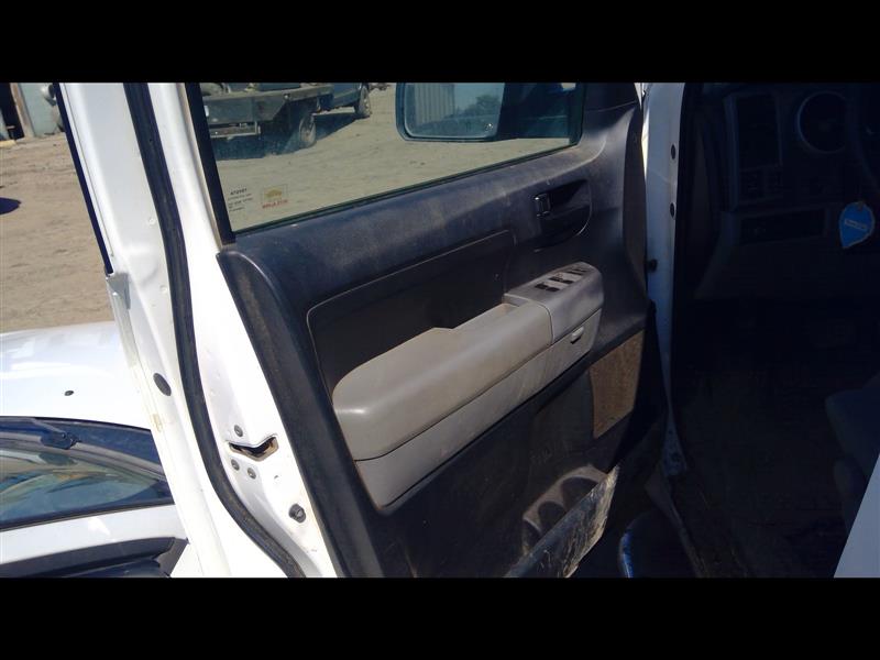 https://f005.backblazeb2.com/file/img-partshotlines-com/Inventory/EX379/Vehicle/25194_09.jpg