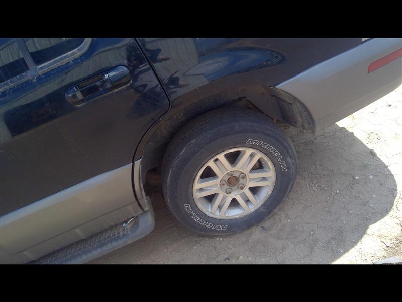 https://f005.backblazeb2.com/file/img-partshotlines-com/Inventory/EX379/Vehicle/25210_08.jpg