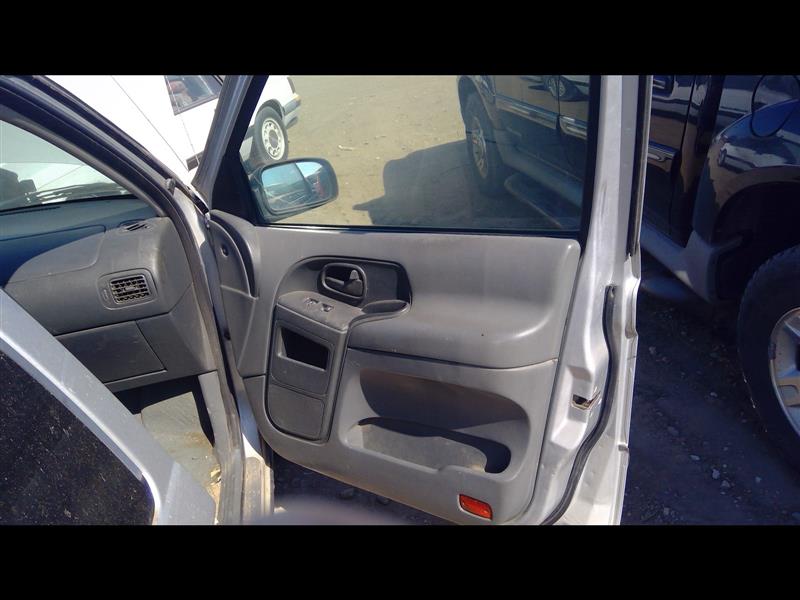 https://f005.backblazeb2.com/file/img-partshotlines-com/Inventory/EX379/Vehicle/25409_03.jpg