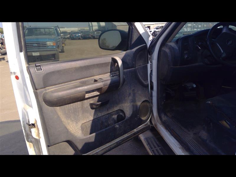 https://f005.backblazeb2.com/file/img-partshotlines-com/Inventory/EX379/Vehicle/25500_05.jpg