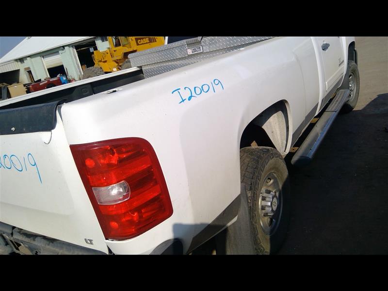 https://f005.backblazeb2.com/file/img-partshotlines-com/Inventory/EX379/Vehicle/25500_12.jpg