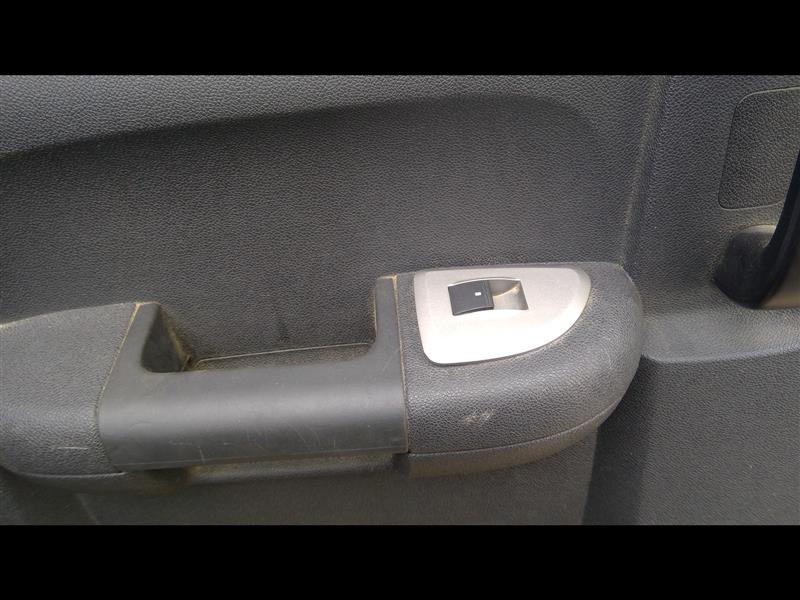 https://f005.backblazeb2.com/file/img-partshotlines-com/Inventory/EX379/Vehicle/26195_10.jpg