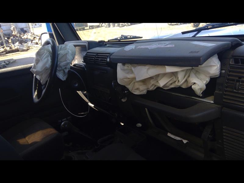 https://f005.backblazeb2.com/file/img-partshotlines-com/Inventory/EX379/Vehicle/26263_08.jpg