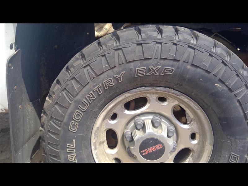 https://f005.backblazeb2.com/file/img-partshotlines-com/Inventory/EX379/Vehicle/26275_04.jpg