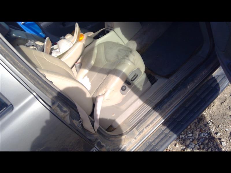 https://f005.backblazeb2.com/file/img-partshotlines-com/Inventory/EX379/Vehicle/26503_03.jpg