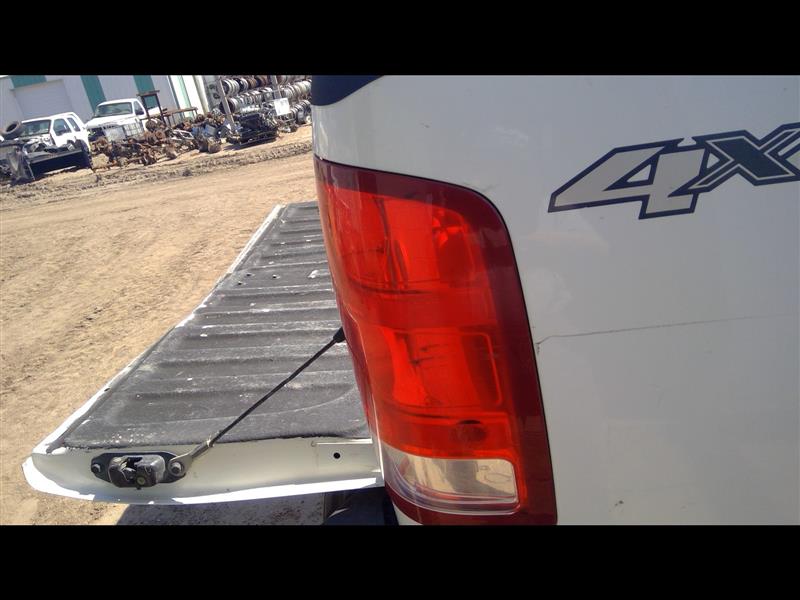 https://f005.backblazeb2.com/file/img-partshotlines-com/Inventory/EX379/Vehicle/26548_02.jpg