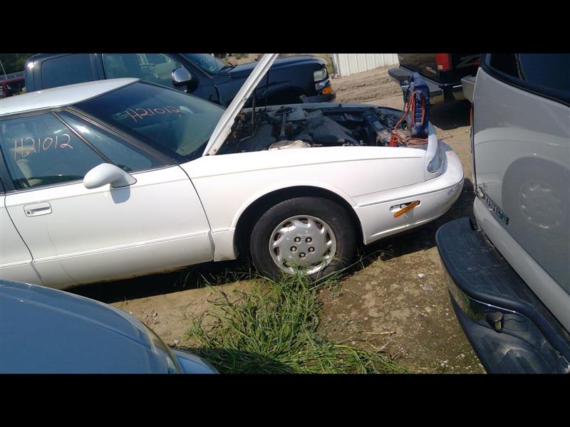 https://f005.backblazeb2.com/file/img-partshotlines-com/Inventory/EX379/Vehicle/26859_01.jpg
