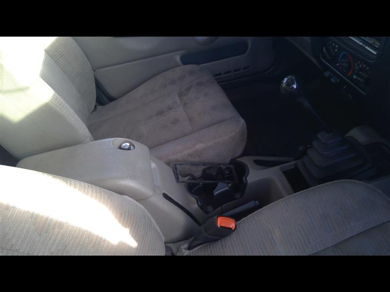 https://f005.backblazeb2.com/file/img-partshotlines-com/Inventory/EX379/Vehicle/27283_06.jpg