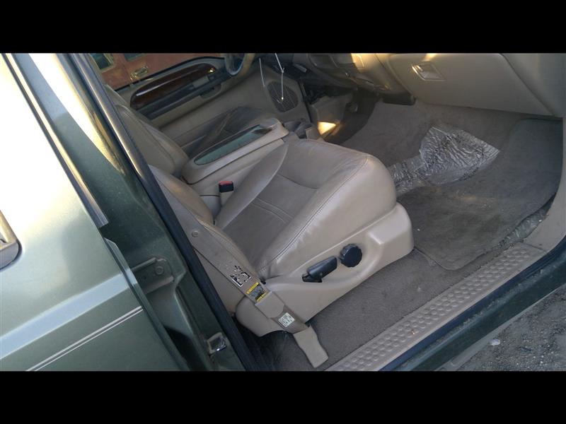 https://f005.backblazeb2.com/file/img-partshotlines-com/Inventory/EX379/Vehicle/27436_06.jpg