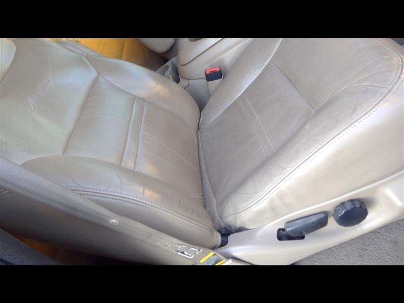 https://f005.backblazeb2.com/file/img-partshotlines-com/Inventory/EX379/Vehicle/27436_07.jpg
