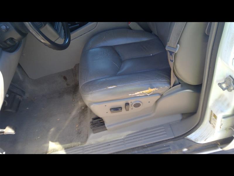 https://f005.backblazeb2.com/file/img-partshotlines-com/Inventory/EX379/Vehicle/27773_10.jpg