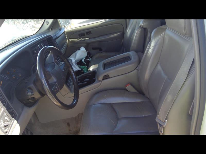 https://f005.backblazeb2.com/file/img-partshotlines-com/Inventory/EX379/Vehicle/27773_11.jpg