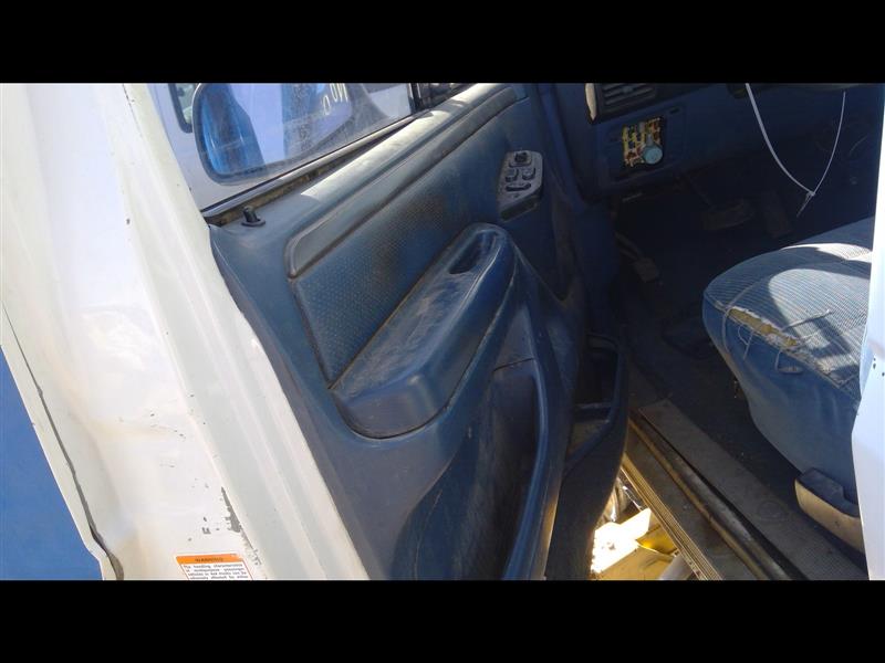 https://f005.backblazeb2.com/file/img-partshotlines-com/Inventory/EX379/Vehicle/27784_12.jpg