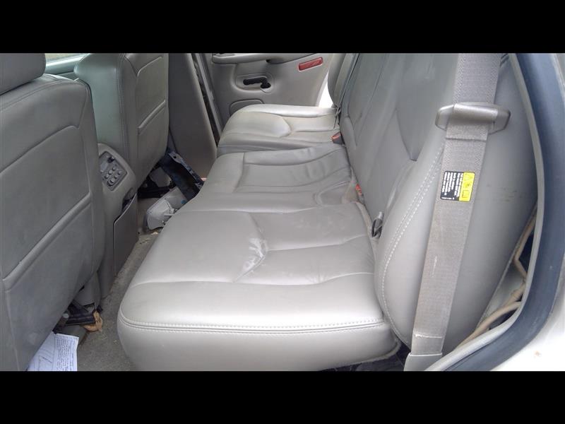 https://f005.backblazeb2.com/file/img-partshotlines-com/Inventory/EX379/Vehicle/27961_09.jpg