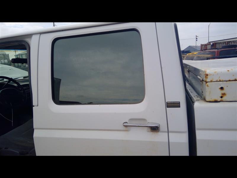 https://f005.backblazeb2.com/file/img-partshotlines-com/Inventory/EX379/Vehicle/28101_11.jpg