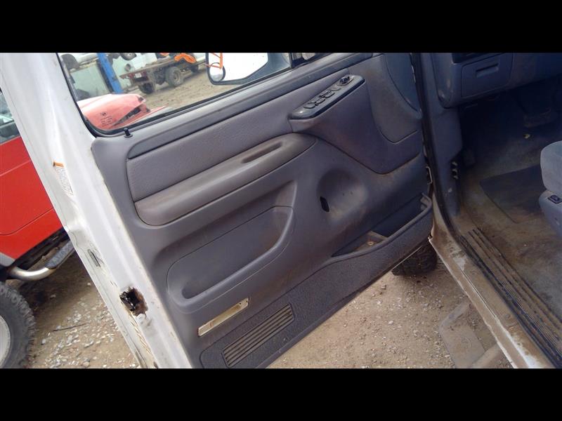 https://f005.backblazeb2.com/file/img-partshotlines-com/Inventory/EX379/Vehicle/28101_12.jpg