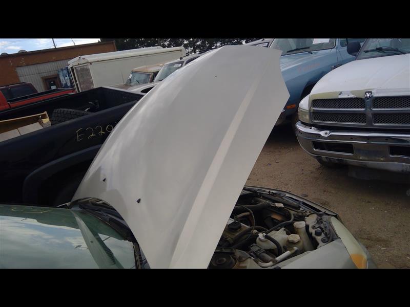https://f005.backblazeb2.com/file/img-partshotlines-com/Inventory/EX379/Vehicle/28214_06.jpg
