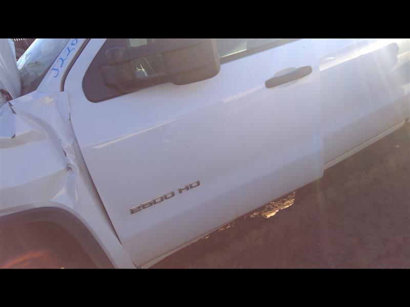 https://f005.backblazeb2.com/file/img-partshotlines-com/Inventory/EX379/Vehicle/28725_09.jpg