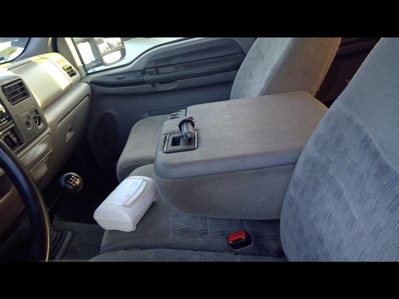 https://f005.backblazeb2.com/file/img-partshotlines-com/Inventory/EX379/Vehicle/28770_09.jpg